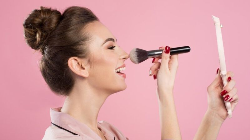 تخفیف لوازم آرایش زنجان