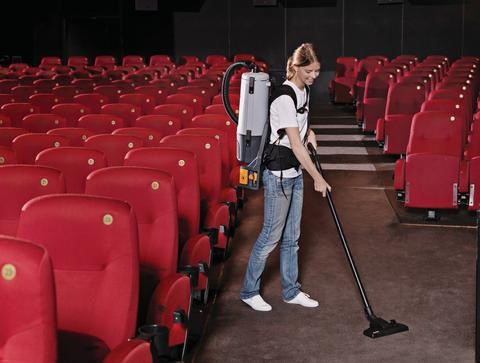 نظافت موکت سالن نمایش